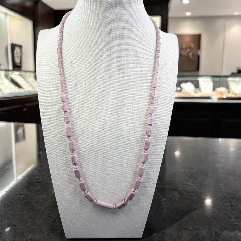 Vintage Pink Stone Beaded Necklace Cottagecore Fairy Coquette Fairycore 23 Inch